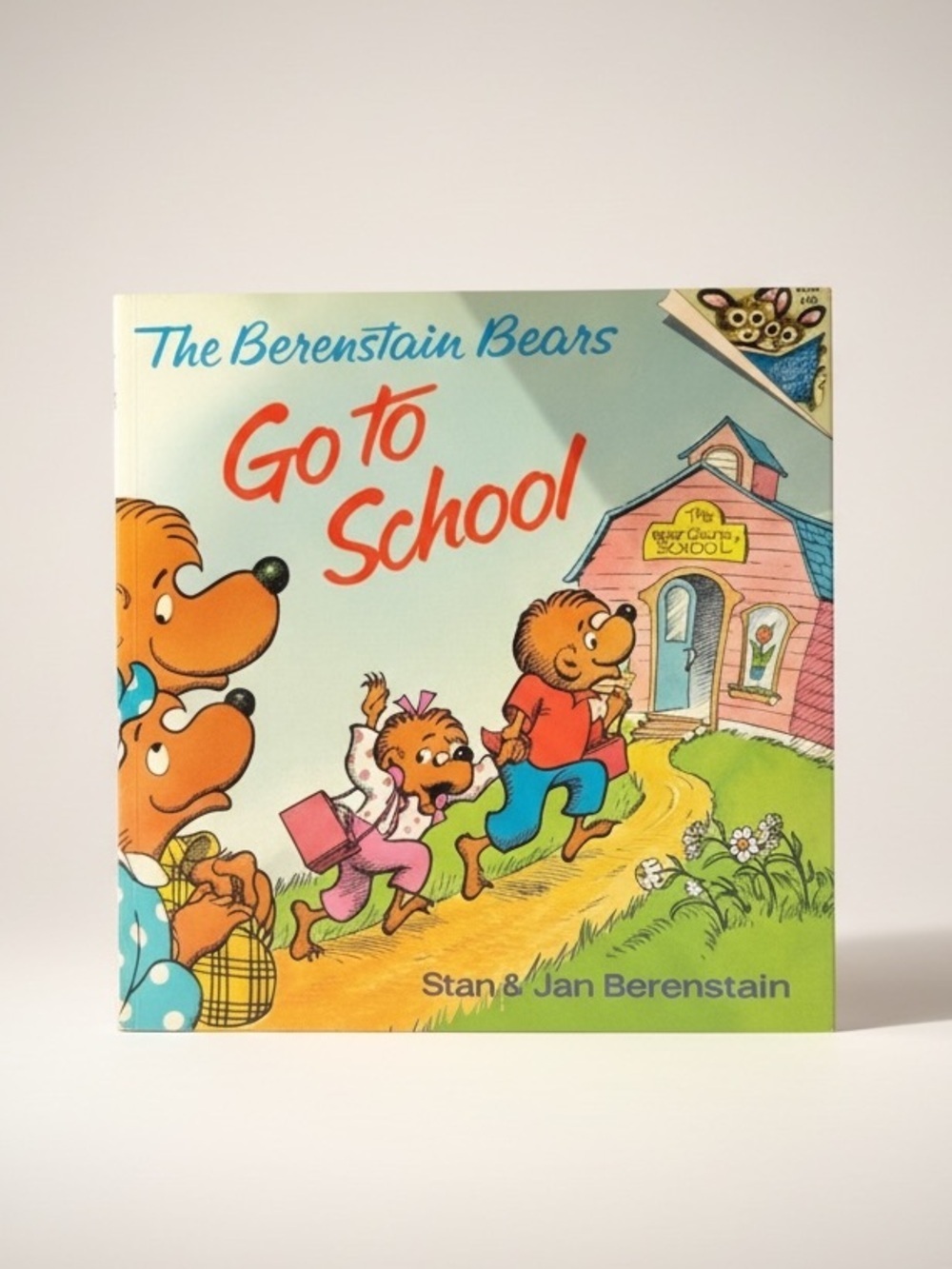 THE BERENSTAIN BEARS Go to School Book kids book paperback kids classic 90s kid